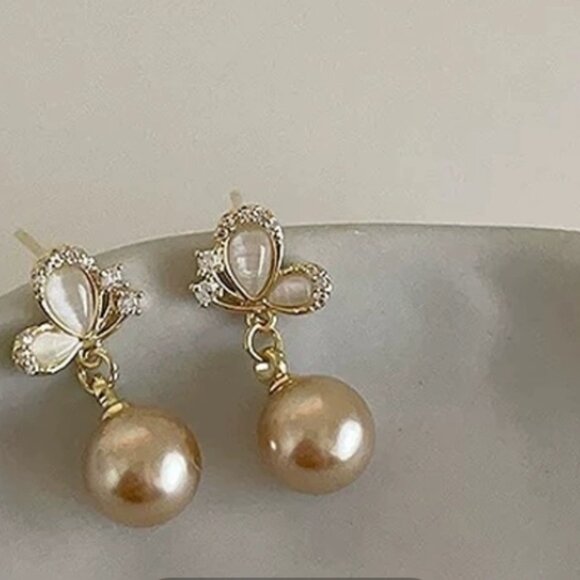 NWT Stunning S925 silver needle Korean-style pearl earrnings - Picture 2 of 6